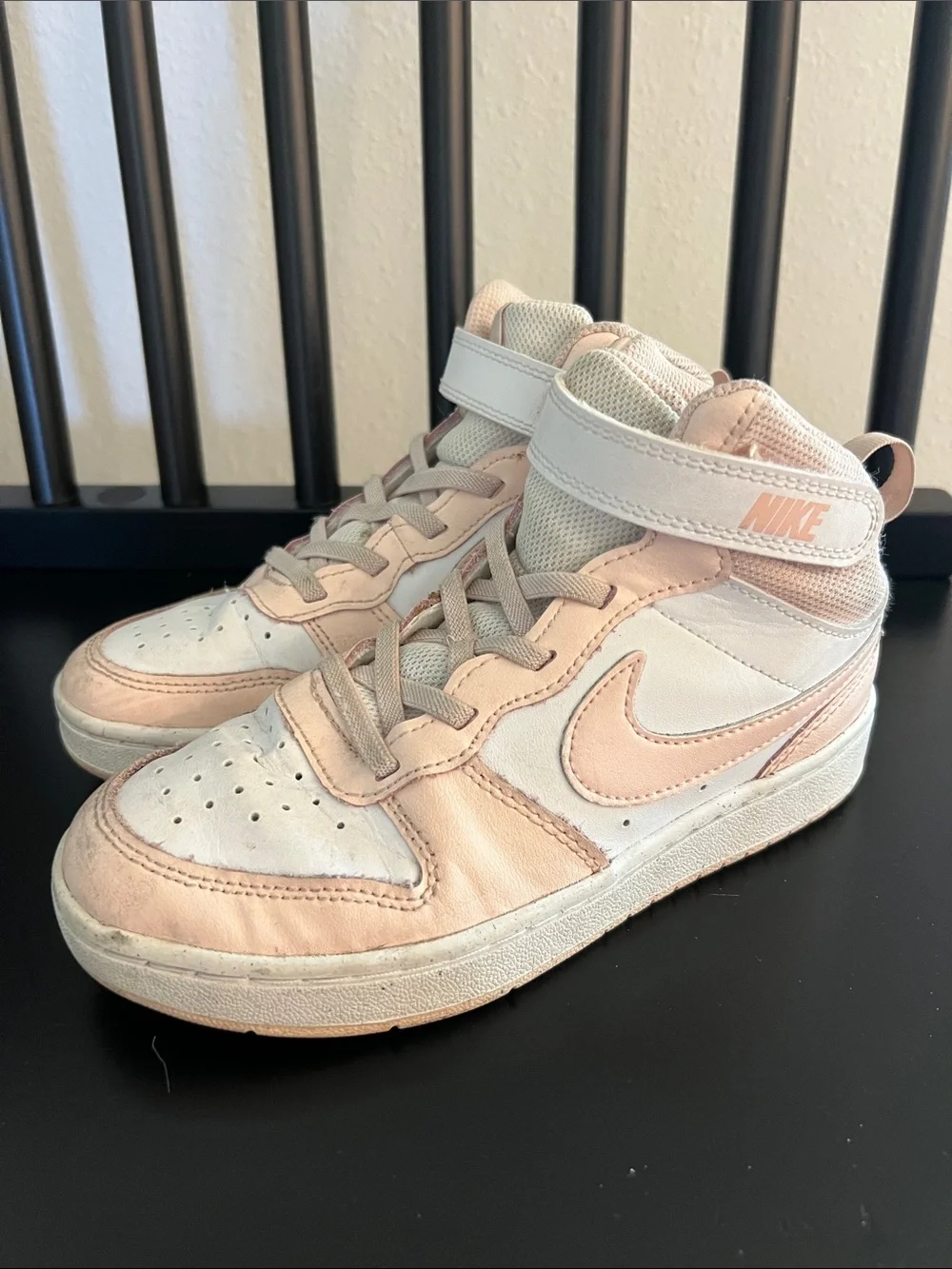 ❤️3/$25 (2) Nike Kids Sneakers in White & Pink